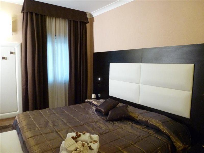 Eh Rome Airport Euro House